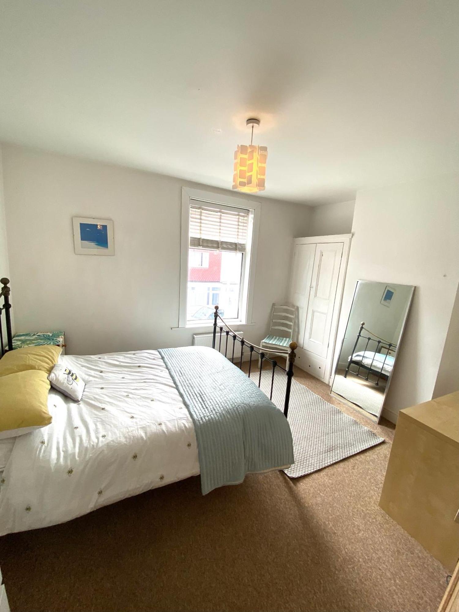 Palm House -complete In Southsea * Portsmouth