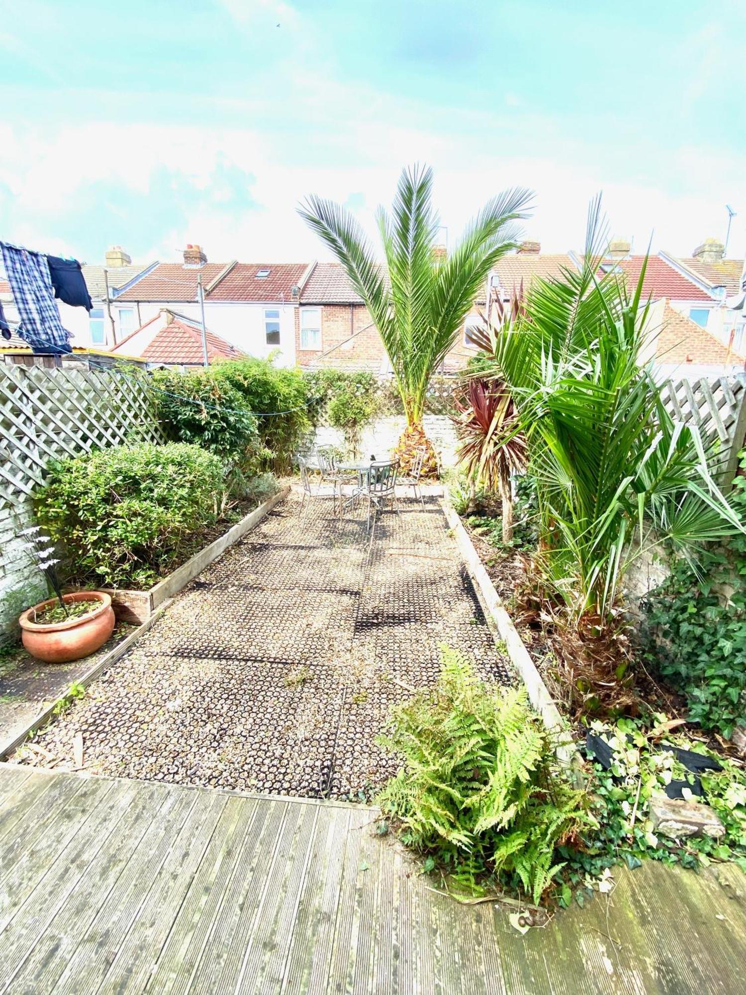Palm House -complete In Southsea *